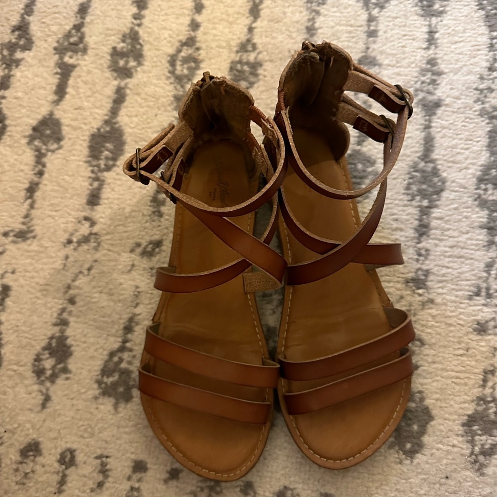 Women’s sandals